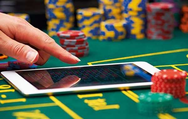 PLAYING FOR REAL MONEY AT ONLINE CASINOS