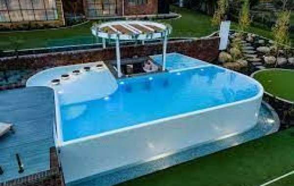 Custom Concrete Swimming Pool Builder