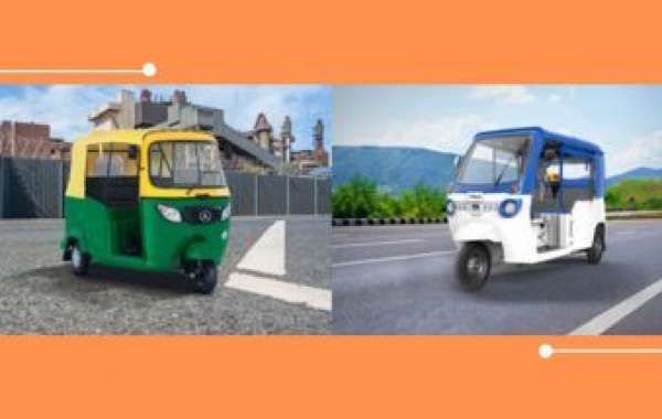 Comparing Mahindra & Atul Auto Rickshaws: Features Overview