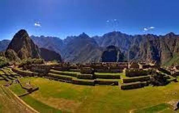 Unveiling Ancient Wonders: Guiding Machu Picchu's Classic Inca Trail to Machu Picchu and Sacred Valley Tour