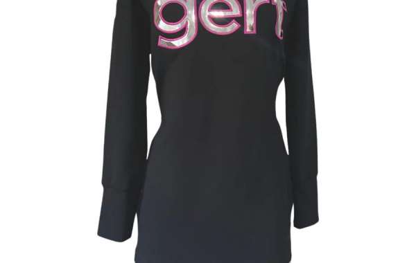 Elevate Your Style with the Pink Gert Sweatshirt with Piano Pleat