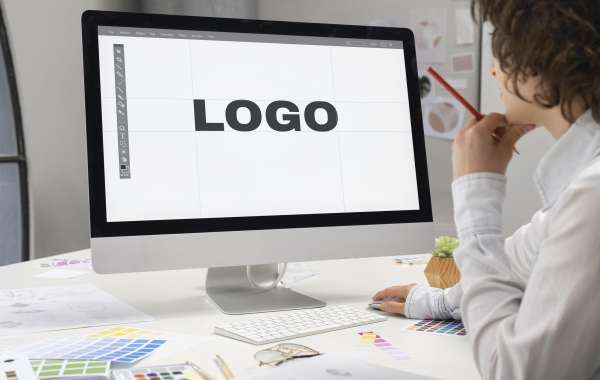 Top Trends in Professional Customized Logo Design for 2024