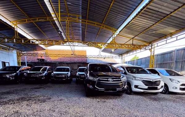 Keunggulan Menggunakan Layanan Sewa Mobil di Bandung Selama Liburan
