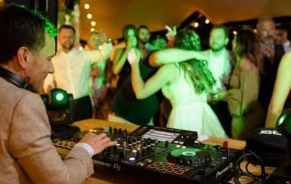 The Ultimate Guide to Finding the Perfect Wedding DJ in Essex