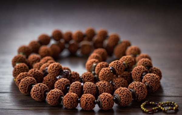 Embrace Positivity: The Benefits of 5 Mukhi Rudraksha