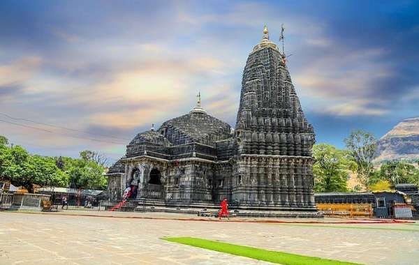 5 Jyotirlinga Pilgrimage in Maharashtra: A Sacred Tour Package