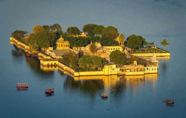 Top Udaipur Tourist Places for a Romantic Getaway in the City of Lakes