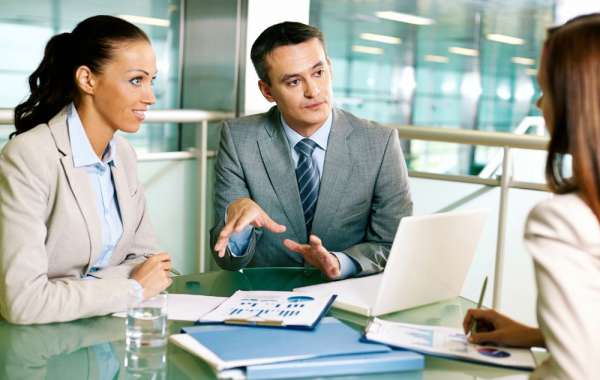 What professional business advisory services does a consulting firm in Bangalore offer?