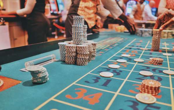 The Digital Revolution of Gambling in Kenya: Comparing Online Casinos