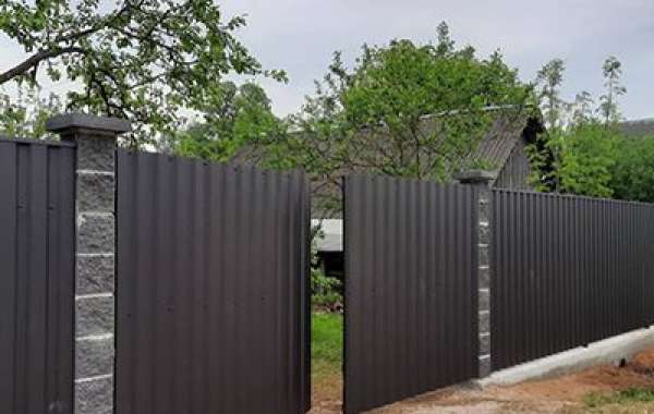 A profiled sheet fence