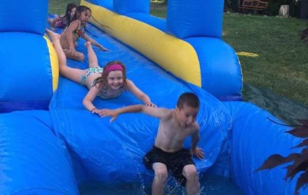 Splash-tactic Adventures: 5 Reasons to Rent a Water Slide for Your Party!