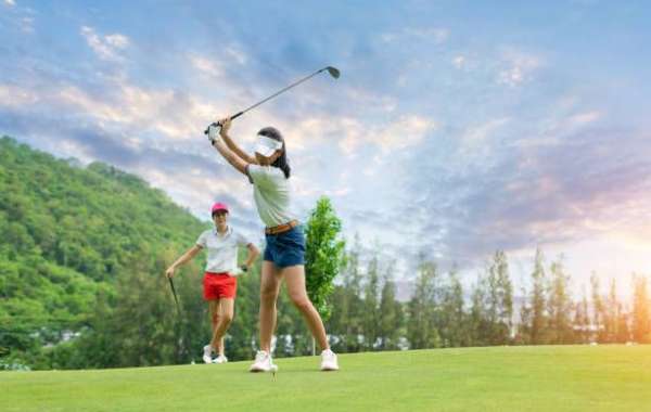 Golf Apparel That Works: Women's Golf Pants and Floral Dresses