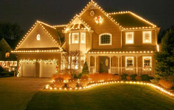 TRANSFORM YOUR HOME WITH CHRISTMAS LIGHTS INSTALLATION