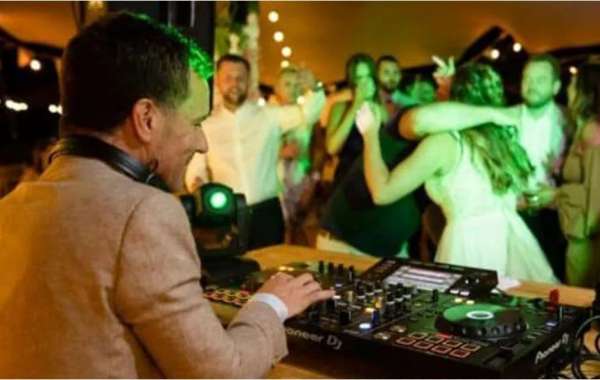 The Ultimate Guide to Hiring the Perfect Wedding DJ