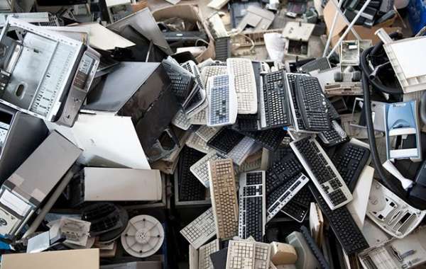 The Role of E-Waste Collection Centers and E-Scrap Buyers in India