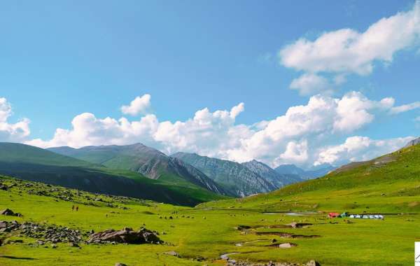 Kashmir Great Lakes Trek: A Journey into Paradise