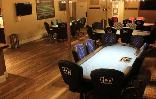 What Are the Best Poker Clubs in Toronto?