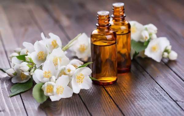 Best 100 Percent Pure Essential Oils – How to Select the Best for Your Health and Beauty