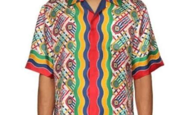 Exploring Luxury Clothing and T-Shirt Collections for a Stylish Upgrade