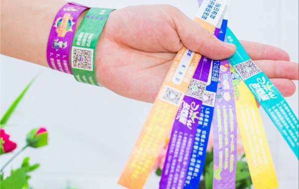 Top Wrist Band Manufacturers Offering Custom Designs and High-Quality Materials – Perfect for Events and Promotions.