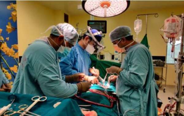 Meet Dr. Ashish Dolas: The Heart Surgeon with 1500+ Successful Surgeries