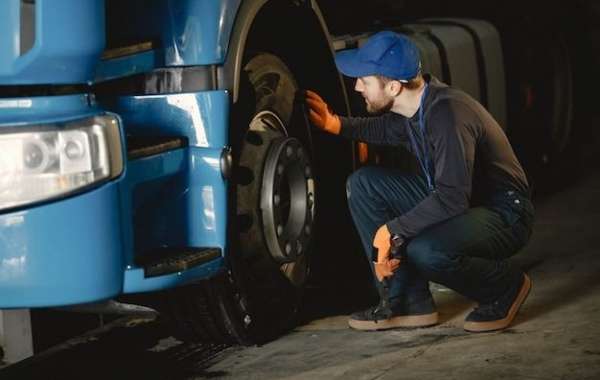 Get Commercial Mobile Tire Repair Near Me Anytime, 24/7
