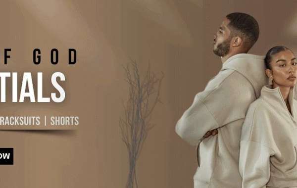 Essentials Hoodie: Upgrade Your Wardrobe with Comfort and style