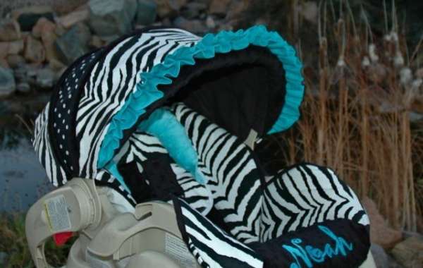 Custom Car Seat Covers for Your Baby: Combining Safety and Style