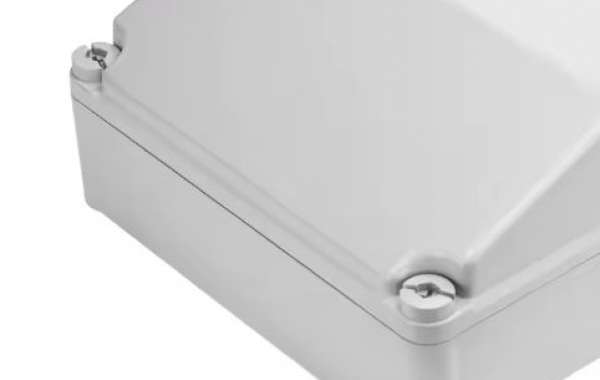 Smart Technology Integration in Industrial Plug Boxes