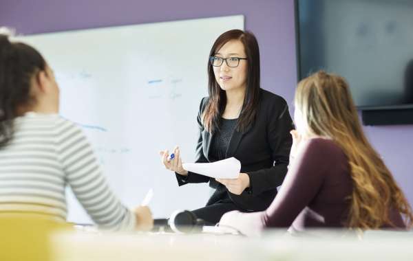 Targeted Support for IB Success: Chinese, English, and Chemistry Tuition in Singapore