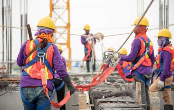 Blended Boom Lift Training in Calgary – Online Theory + Practical Certification for Safer Operations