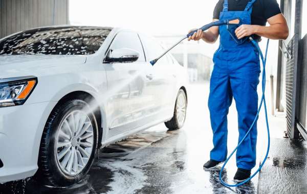 The Ultimate Guide to Quick and Easy Car Wash Services in UAE