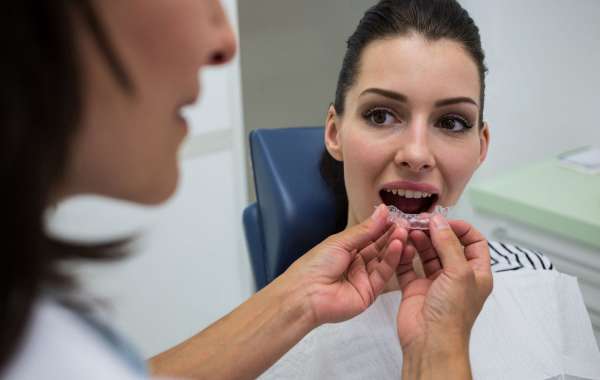 A Complete Guide to Invisible Braces: Straighten Your Smile Discreetly