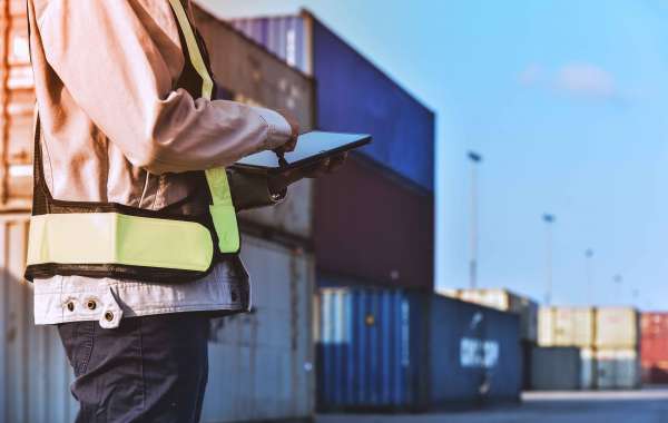 How Do Container Shipping Services Simplify Global Logistics and Trade?