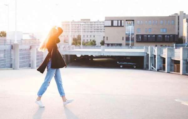 5 Mindful Practices That Help Beat Anxiety in a Busy City