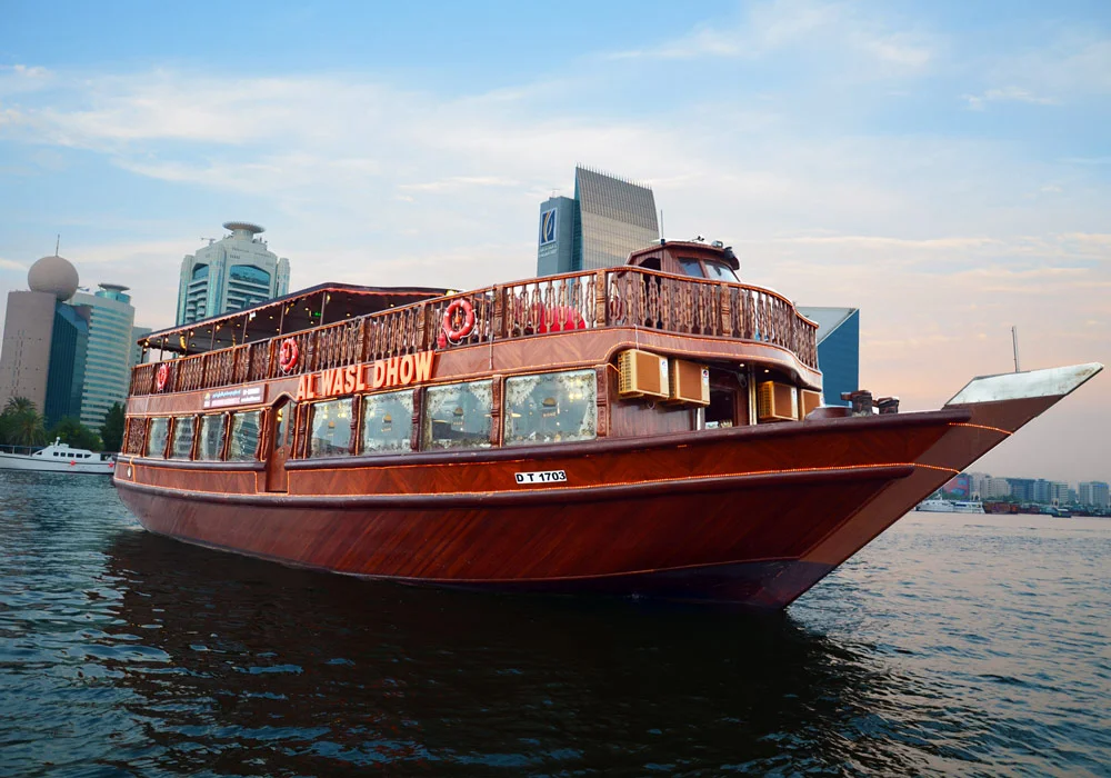 Experience the Best of the Waters: Abu Dhabi Dhow Cruise, Yacht Dinners & Speed Boat Sightseeing