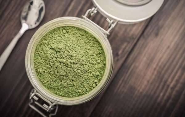 What is Moringa? Benefits, Uses, and Why You Should Add It to Your Diet
