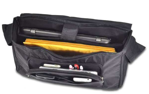 Why the Right Laptop Bag Shoulder Strap Can Save Your Back