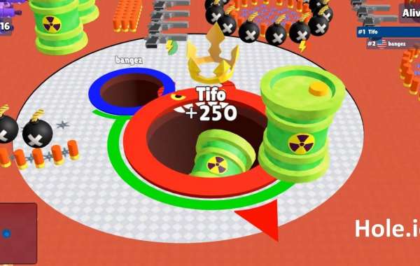 Holey.io Battle Royale: Dive Into the Void in This Addictive Game